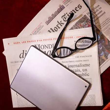 מלון Des Carmes By Malone