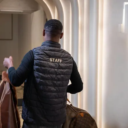 Des Carmes By Malone 4*