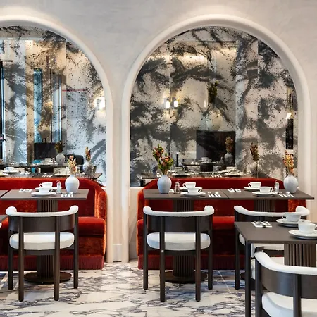 Des Carmes By Malone Hotell 4*