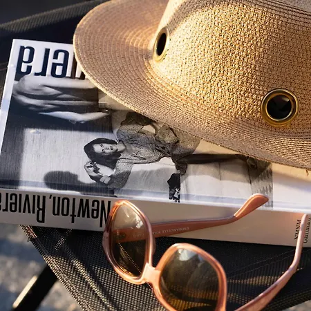 Des Carmes By Malone