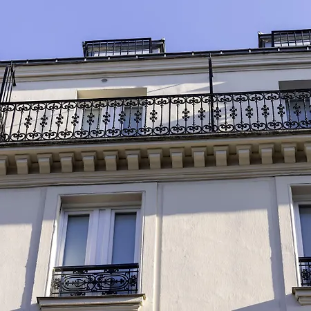 Hotel Des Carmes By Malone 4*