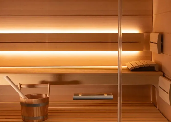 Hotel Des Carmes By Malone