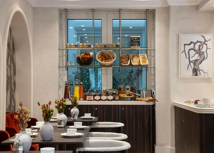 Hotel Des Carmes By Malone