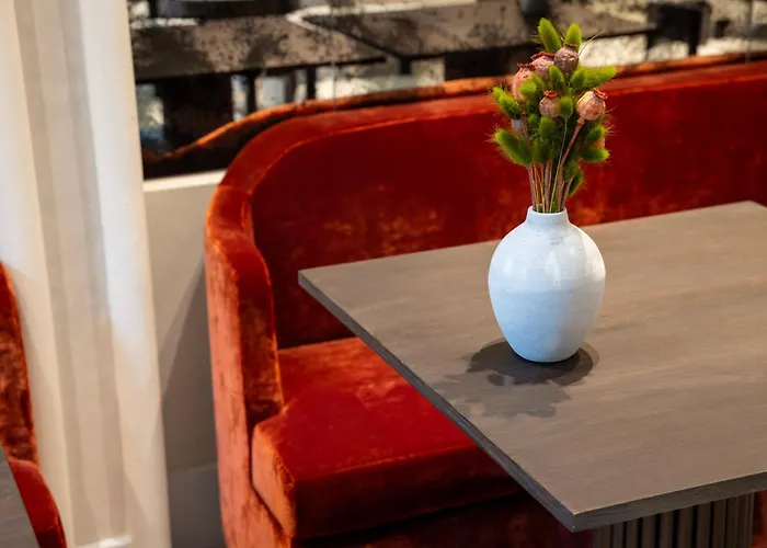 Des Carmes By Malone