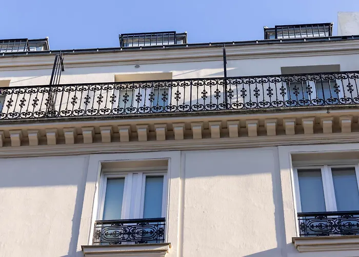 Des Carmes By Malone Hotel