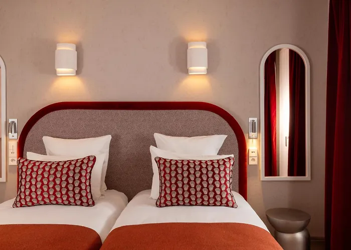 Des Carmes By Malone