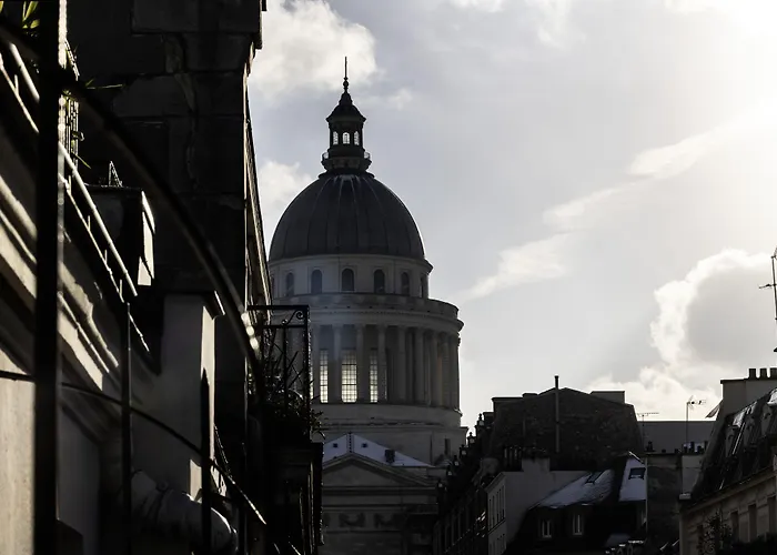 Hotel Des Carmes By Malone 4*