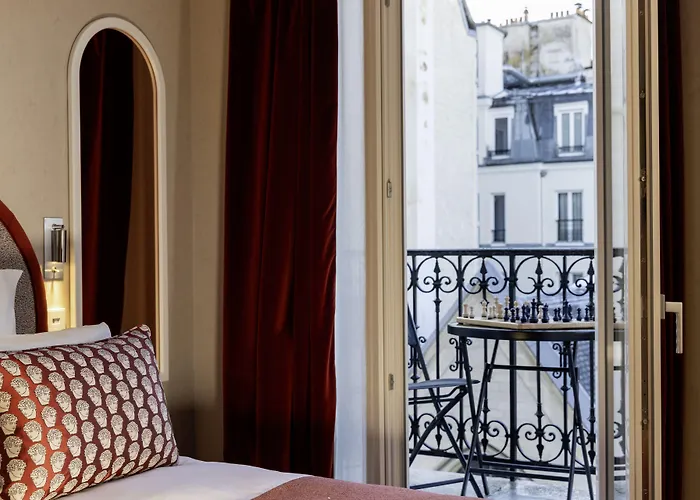 Des Carmes By Malone Hotel 4*
