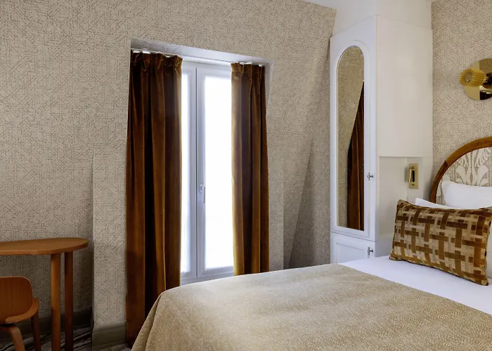 Hotel Des Carmes By Malone 4*