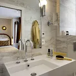 Des Carmes By Malone 4*