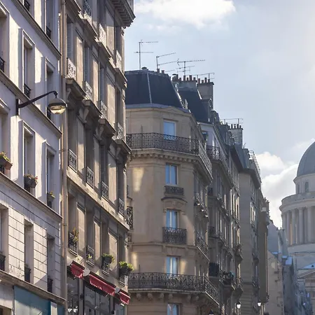 Des Carmes By Malone 4* باريس